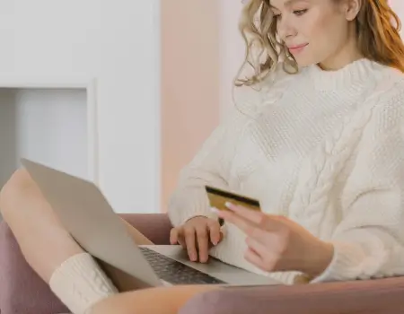 ★ Precios Herbalife Chile: Ahorra con Descuentos 2025 2 Mujer comprando herbalife mas barato online