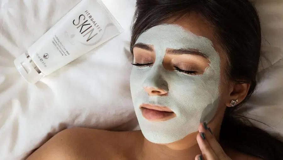 Mascarilla Limpiadora de Arcilla en uso